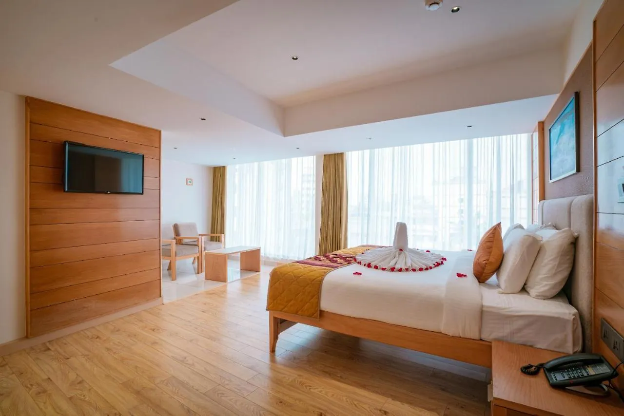 Kochi Townbridge Hotels & Suites