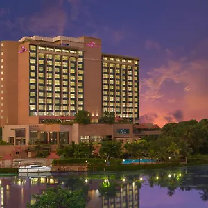 Crowne Plaza Kochi, An Ihg Kochi