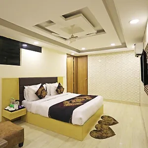 Grand - A Unit Of D'capitol Near Delhi Airport 3*, Nueva Delhi India