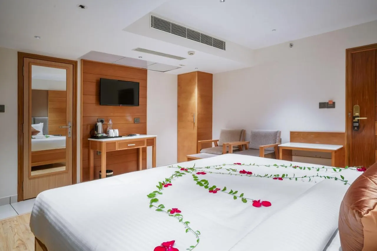 Townbridge Hotels & Suites Kochi Indien